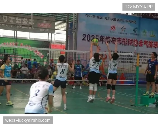 从小组循环到交叉淘汰：崇左市气排球联赛100支队伍1000多名选手参与其中